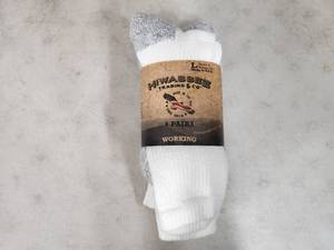 lot 159 image: New Hiwassee Trading Co 4 Pack Socks