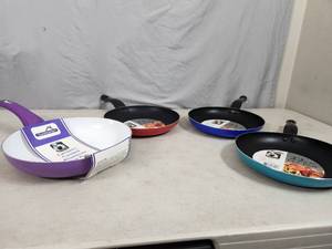 lot 189 image: 4 New Colorful Fry Pans
