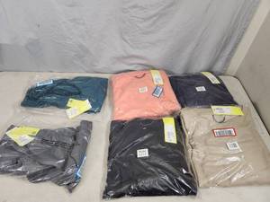 lot 205 image: 6 New Pieces of Womens Activewear Clothing