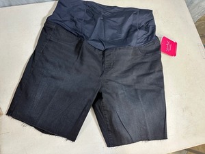 lot 84 image: Case of 12 New Isabel Maternity Shorts