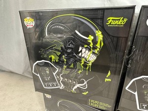 lot 93 image: 6 New Alien 40th Anniversary Funko Pop Size Large T-Shirt Collector Sets