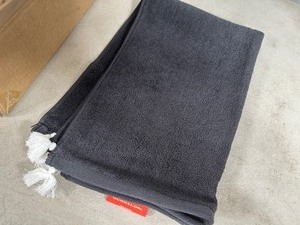 lot 111 image: 6 New Opalhouse Jungalow Hand Towels