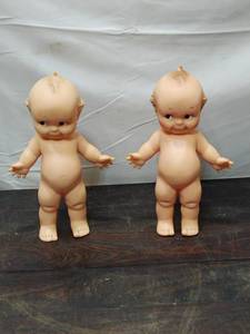 lot 19 image: Two Kewpie Dolls