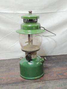 lot 37 image: Vintage Coleman Lantern