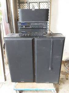Marantz amplifier, 6 disc changer, Kenwood speakers