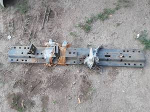 fifth wheel rails and brackets