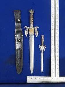 Two daggers with sheath