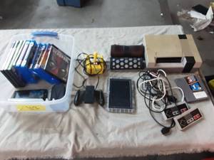 Dvds, blu-rays, video game related