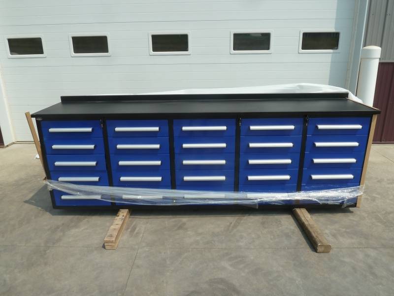 lot 28 image: 2023 Steelman Work Bench 10FT- 25D- 01B Blue Damaged
