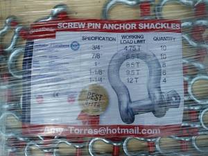 lot 31 image: Great Bear Screw Pin ShacklesClevis Set