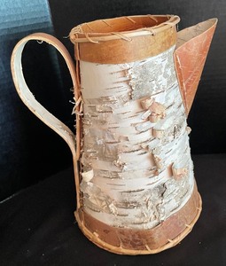lot 92 image: Beautiful Birchwood Decor