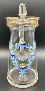 lot 104 image: Pretty Vintage Juice Pitcher and 3 Glasses