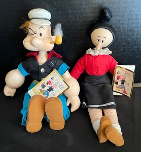 lot 108 image: Popeye and Olive Oyl Dolls with Two Towels