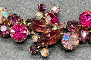 lot 112 image: Beautiful Vintage Rhinestone Bracelet by Weiss
