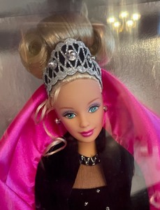 lot 128 image: New Happy Holidays Barbie