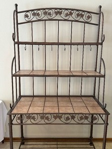 lot 150 image: Bakers Rack