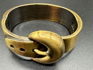 lot 210A image: Fun Buckle Style Bracelet