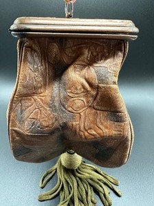 lot 44 image: Vintage Leather Egyptian Design Handbag with Metal Top