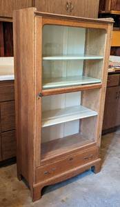 lot 216 image: Vintage Oak and Glass Display Cabinet