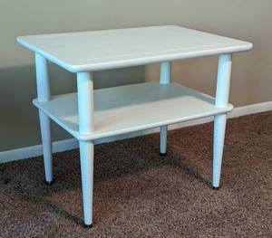 lot 232 image: Painted White Mid Century Side Table