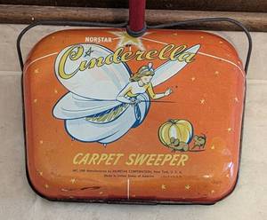 lot 250 image: Vintage Norstar Cinderella Toy Carpet Sweeper