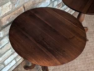 lot 260 image: Pair of Round Wood Accent Tables