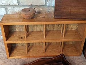lot 262 image: Assorted Vintage Wood Decor