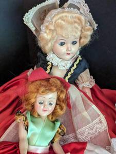 lot 267 image: Assorted Vintage Dolls and Carnival Kewpie