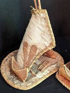 lot 269 image: Birchbark Decor