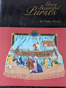 lot 270 image: Assorted Books on Antique Purses and Jewelry