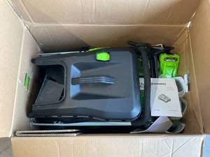 lot 20 image: Greenworks 40V 20-inch Cordless 2-In-1 Push Lawn Mower with Batteries and Charger