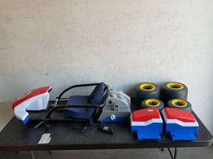 lot 41 image: Mario Kart 24V Battery Powered Ride-On