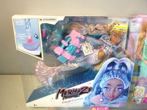 lot 326 image: LOT OF  6 Barbie, Mermaze and Disney Princess Dolls