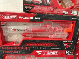 lot 131 image: LOT OF 5 Zuru X-Shot FaZe Clan Ragequit Dart Guns