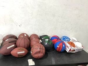 lot 134 image: LOT OF 24 Sports Balls - including Basketballs, Volleyballs, Footballs and Golf Balls