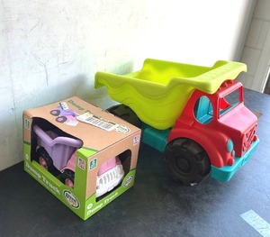 lot 153 image: LOT OF 2 Dump Trucks