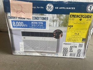 GE 8,000 BTU 115-Volt Smart Window Air Conditioner with WiFi and Remote in White, ENERGY STAR Customer return review pictures