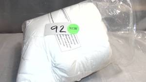 lot 92 image: EASELAND Queen Size Mattress Pad Pillow Top Mattress Cover Quilted Fitted Mattress Protector Cotton