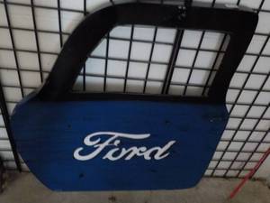 lot 1 image: New Metal FORD Door Dcor- Indoor...