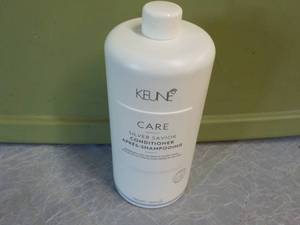 lot 11 image: Keune Care Silver Savior Conditione...