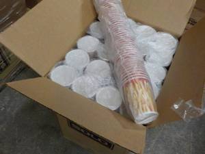 lot 103 image: Case of 1000 French Fry Cups...