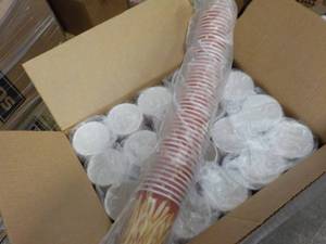 lot 106 image: Case of 1000 French Fry Cups...
