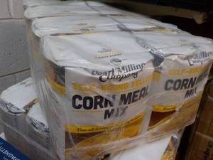 lot 154 image: 8 - 5 lb. Bags Corn Meal Mix past ...