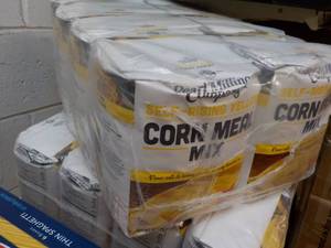 lot 156 image: 8 - 5 lb. Bags Corn Meal Mix past ...
