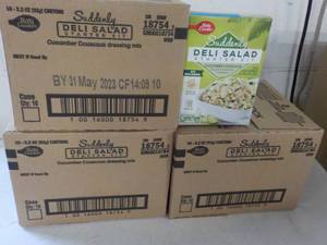 lot 160 image: 3 - 10 ct Boxes Betty Crocker Sudde...