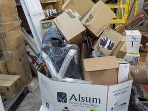 lot 275 image: Pallet of Overstocks, Returns, and ...