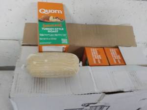 lot 317 image: 12 - 16 oz Frozen Quorn Meatless Ro...