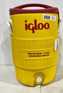 Igloo Drink CoolerDispenser