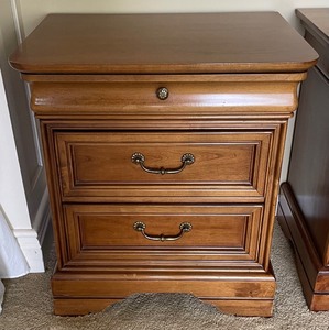 lot 32 image: Pair of Night Stands  Side Tables