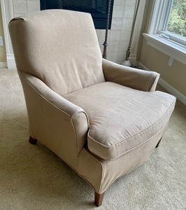lot 33 image: Nice Neutral Upholstered Accent Chair